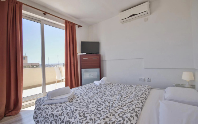 Delightful 2 bedrooms Apartment in Sliema