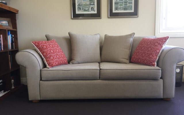 Llarrinda Bed & Breakfast