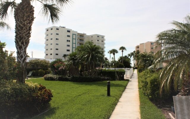 Jamaica Royale 014 - 1 Br Apts