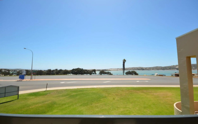 Riverview Holiday Apartment 25 - Kalbarri, WA