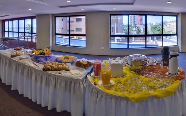 Iate Plaza Hotel