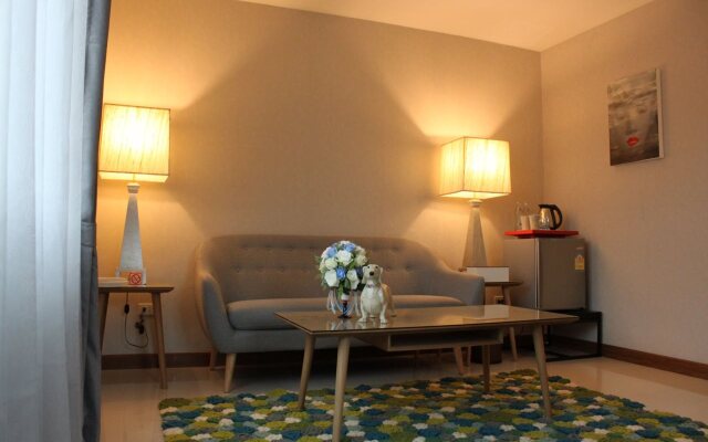 Chala Number 2 Art and Gallery House