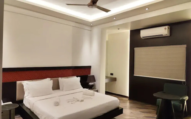 The Long D Hotel and Banquet