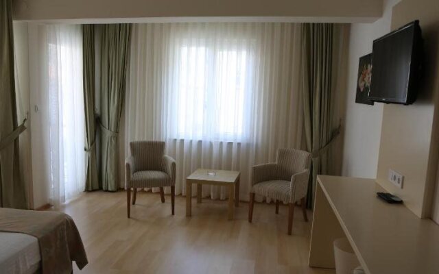 Oya Hotel