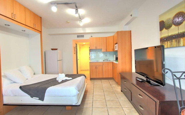 Deluxe Private Studios at the Casablanca