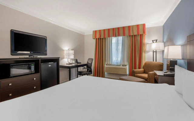 Best Western Colonial Inn