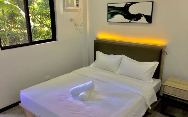 Sailing Inn - Coron