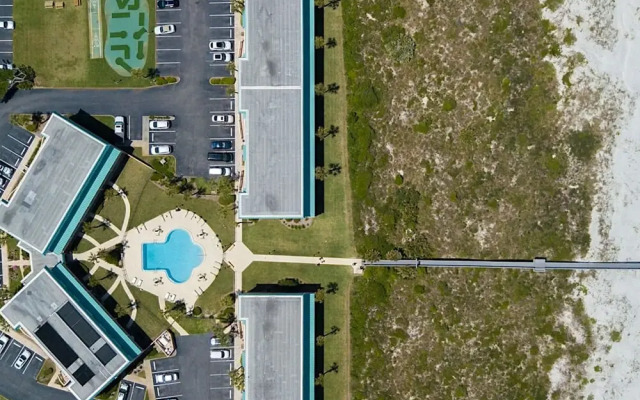 Sea Haven Luxe 2BR Oceanfront Haven