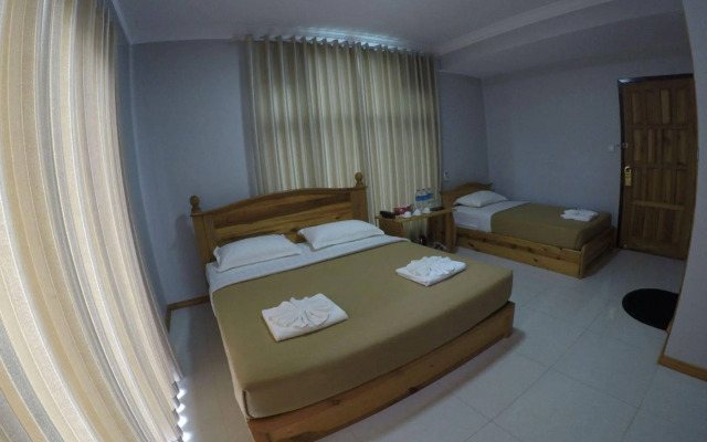 Golden Guest Hotel