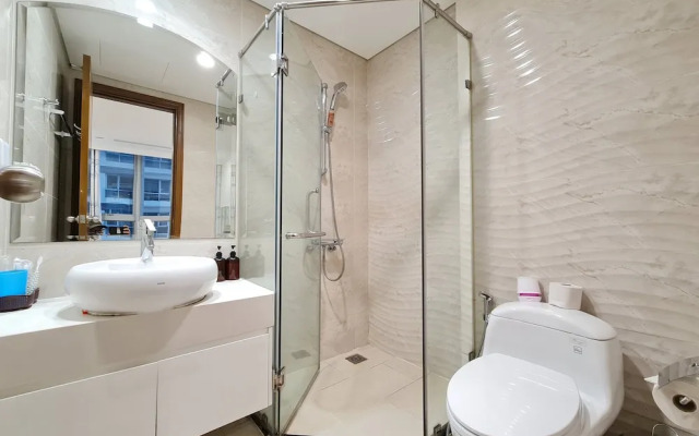 DongDong LUX APT - Vinhomes Central Park