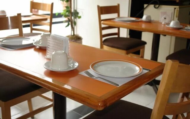 Hotel Fiesta Versalles