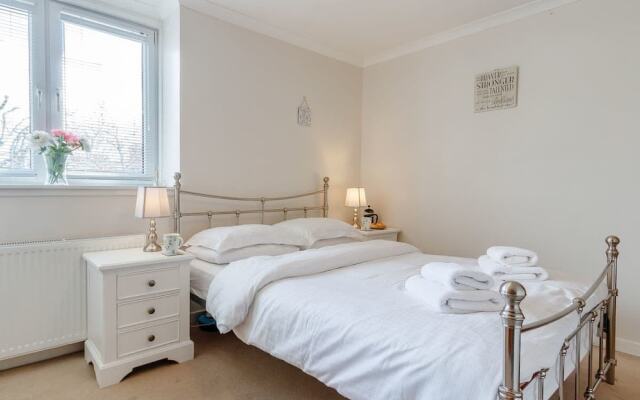 City Apartment With Rural Charm