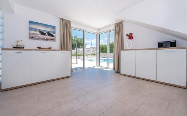Stunning Home in Betina With Wifi and 3 Bedrooms
