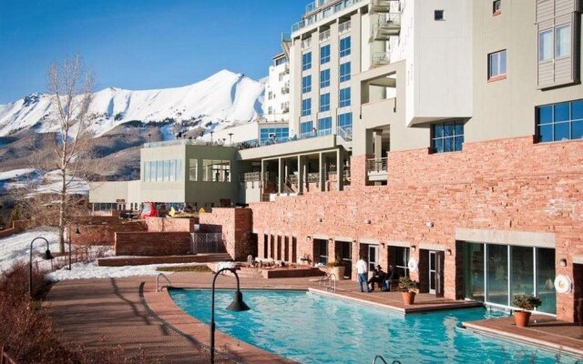See Forever Village At The Peaks Resort & Spa