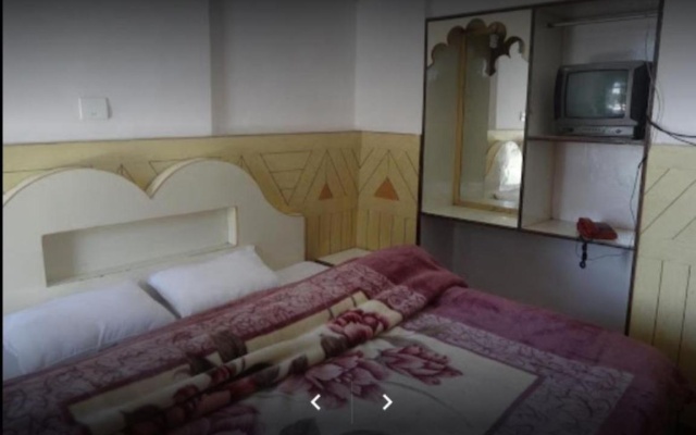 Ashok Hotel