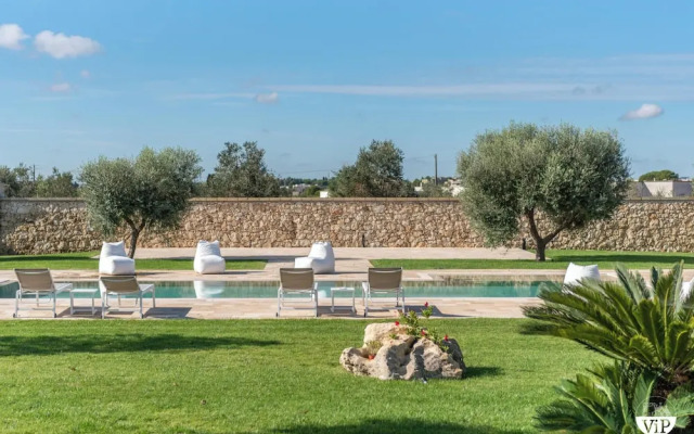 Lisària Villa Delle Meraviglie with pool