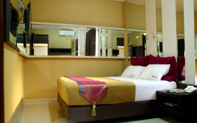 RedDoorz @ Natuna