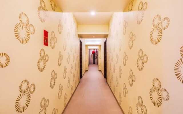 Fabhotel Landmark Residency