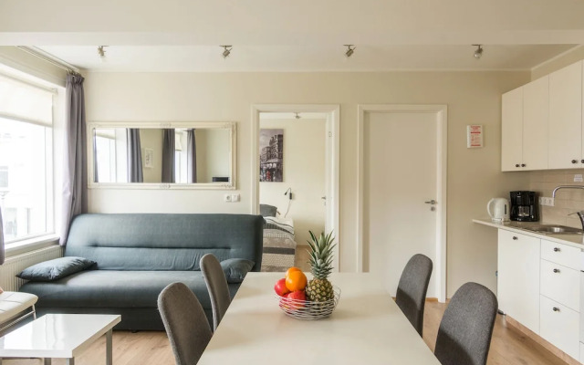 TOWN SQUARE Apartments