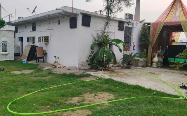 SPOT ON 91504 Rb Farms Stay Home