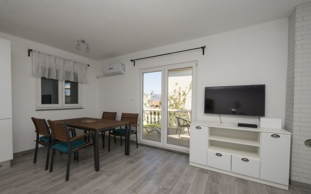 Apartment Jure