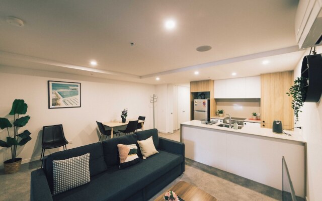 Midnight Apartments Accommodate Canberra