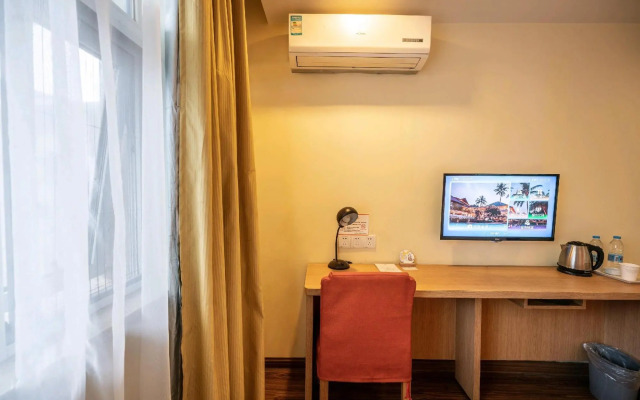 Homeinn Hotel (Dazhou Central Plaza Lao Da Yi Zhong)