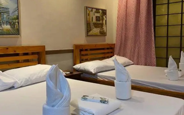 RedDoorz @ P3K Suites Manila