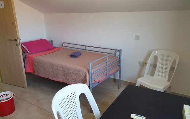 Acticon Rooms Larnaca