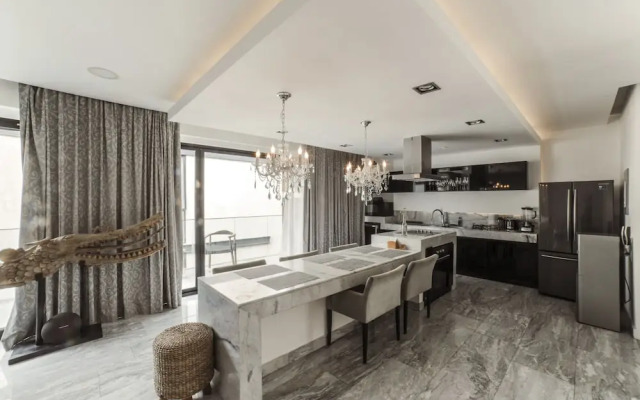 Bh78 Vip Penthouses Immersive Magic Experience