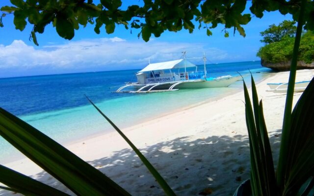 Thresher Cove Dive Resort