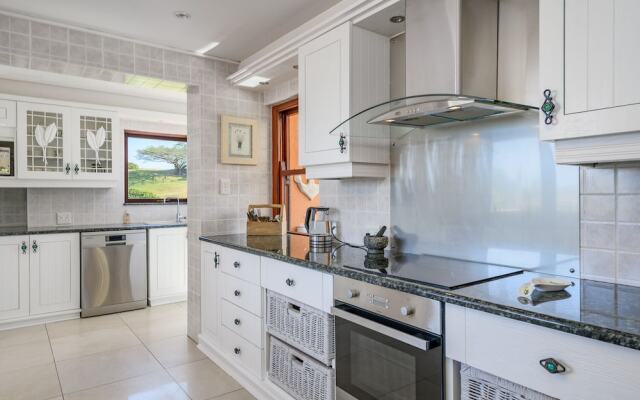 San Lameer Villa Rentals 14014