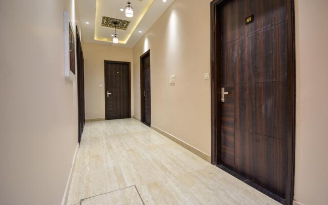 OYO 66329 Hotel Bms Pride