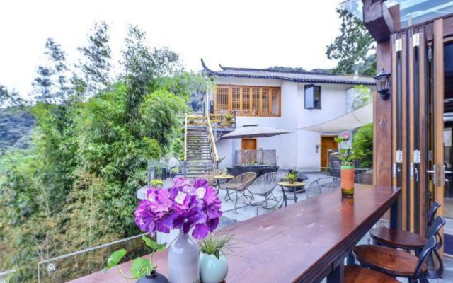 Qingcheng Mountain - Luxury Wuliuzhuang