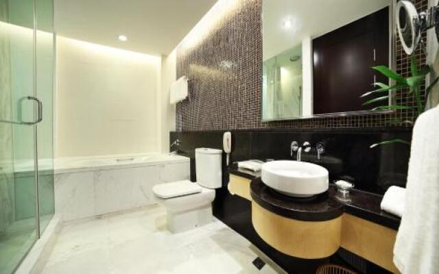 Ningbo East Harbour Hotel