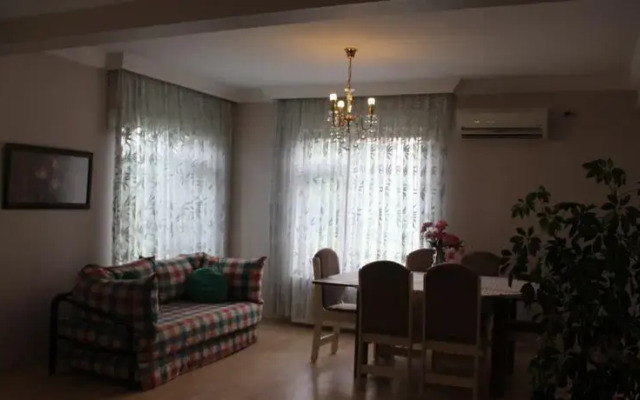 Sayın Villa