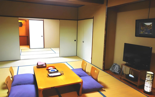 Ikaho Onsen Sanyo Hotel – Guest Rooms – Shibukawa