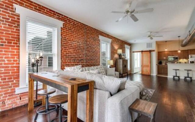 JBH 115 W 2nd Apt #3