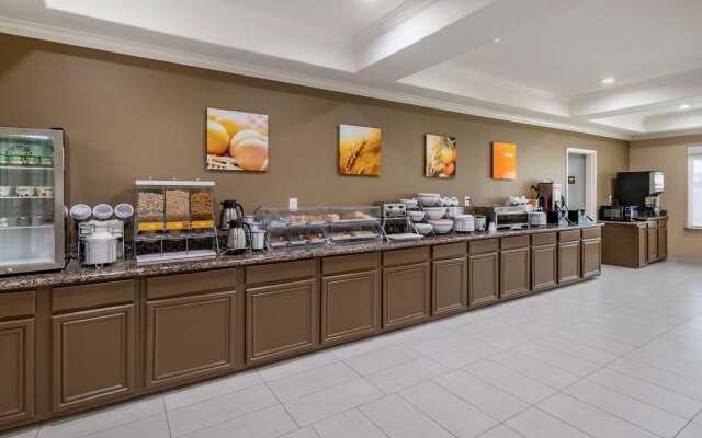 Comfort Inn & Suites