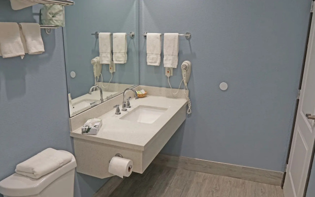 Surf City Inn - Near Seal Beach Pier