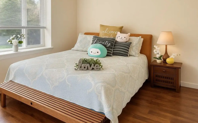 The Grand North Seattle Family Home