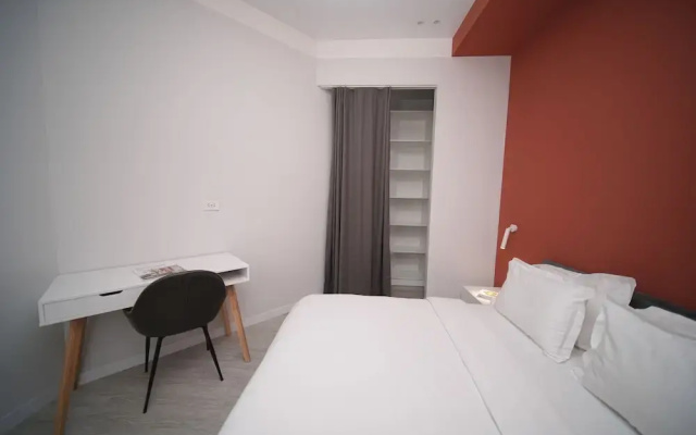 Sweet Home - Superior Apartment With Balcony