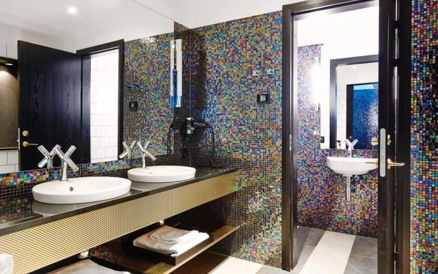Vox Hotel