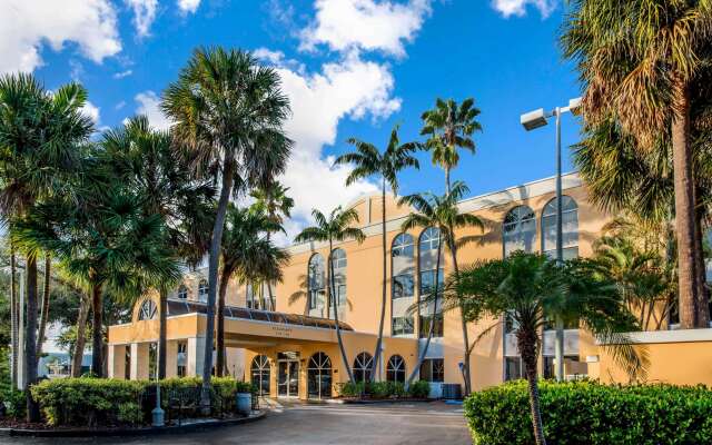 La Quinta Inn & Suites by Wyndham Fort Lauderdale Tamarac