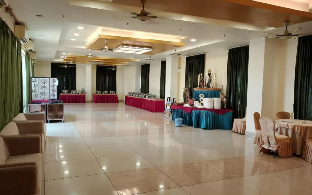 Hotel Pushpak
