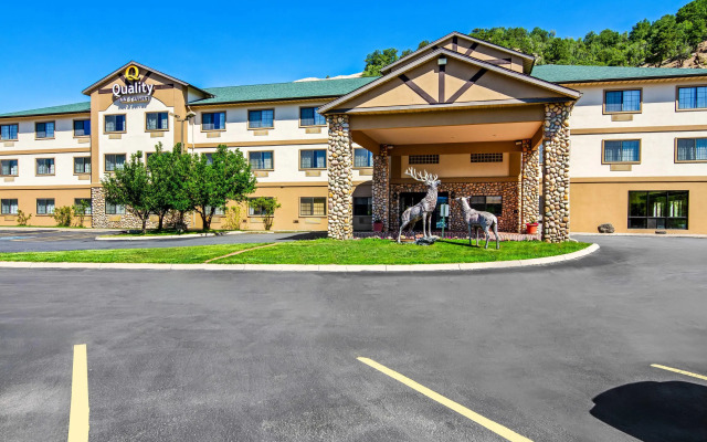 Quality Inn & Suites Vail Valley