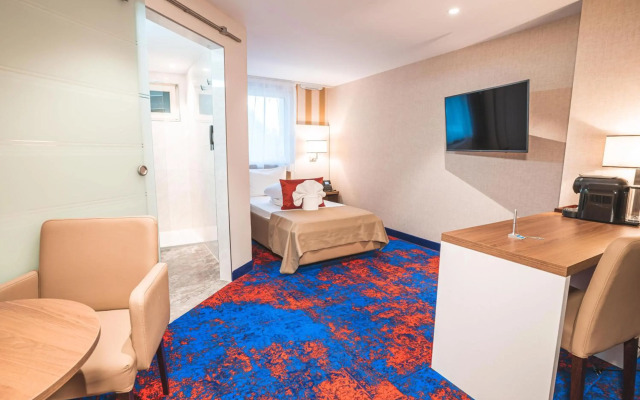 My Home Hotel
