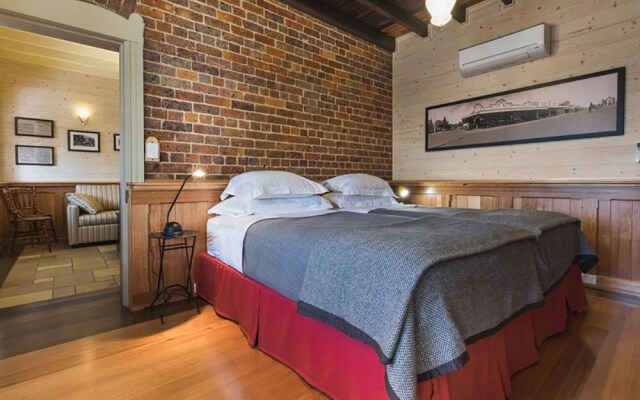 The Old Bank Boutique Hotel