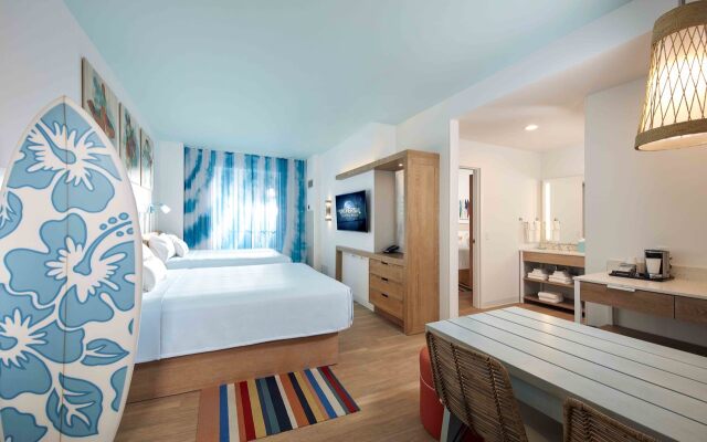 Universal's Endless Summer Resort - Dockside Inn and Suites