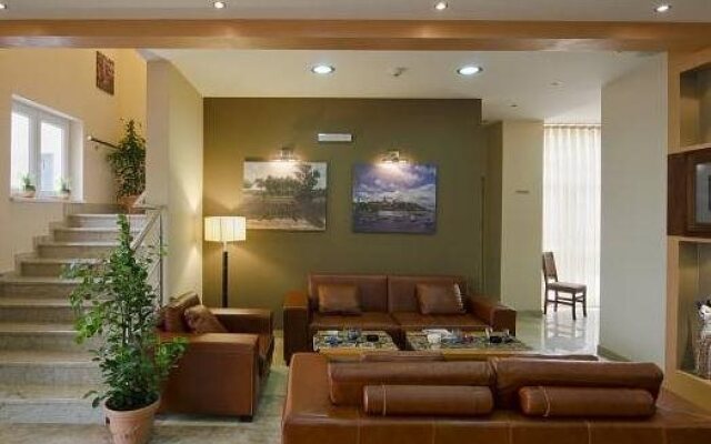 Garni Hotel Semlin B&B